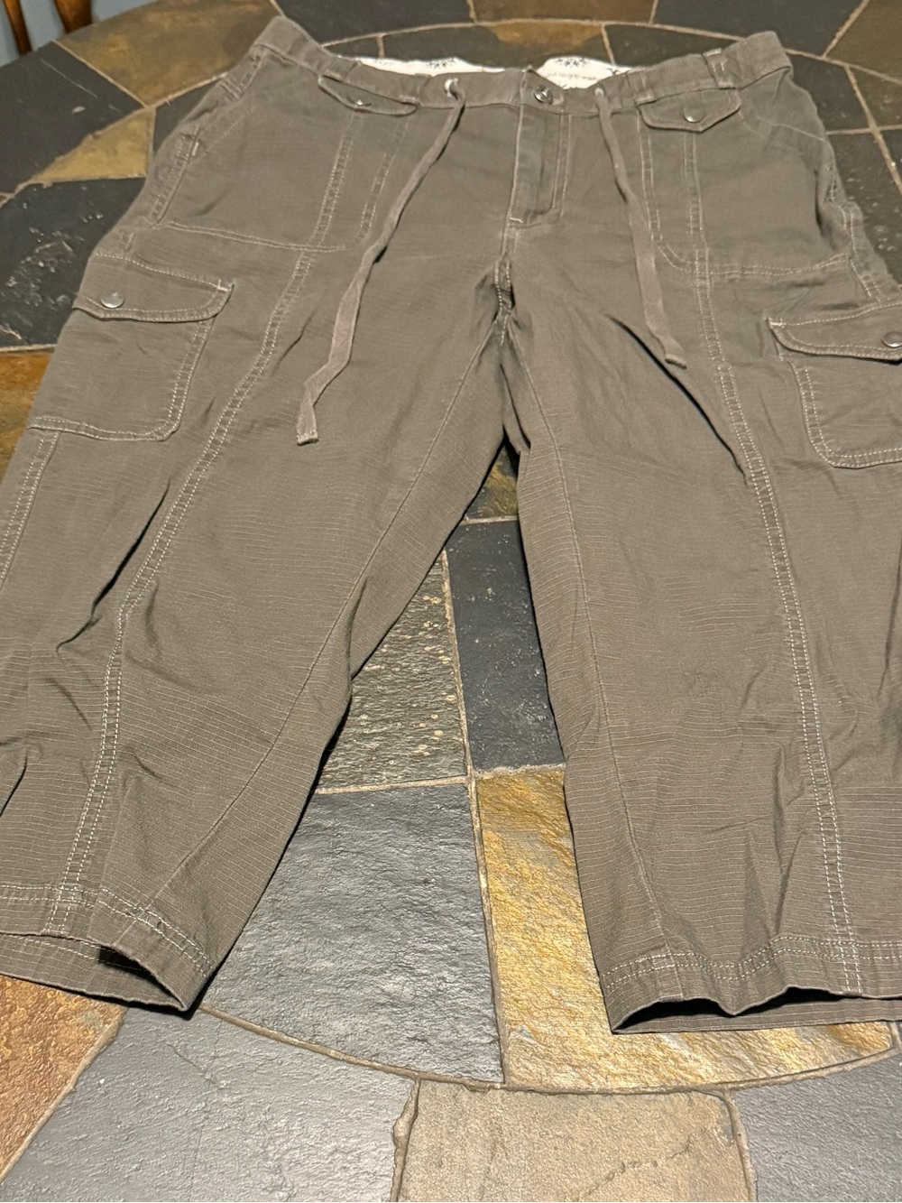 Riders by Lee Brown Cargo Capri Pants with Drawstring Waist